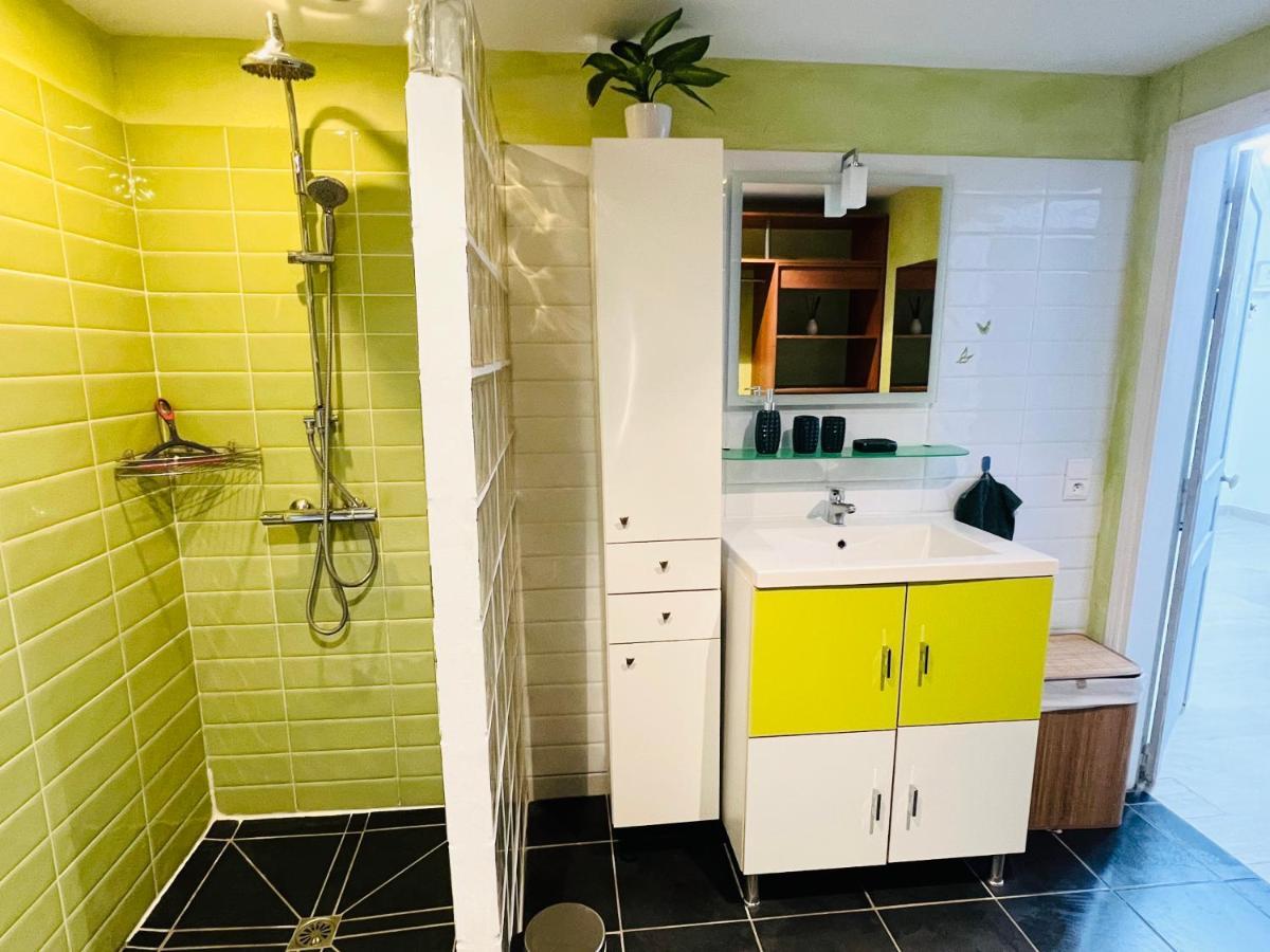 Maisonnette Independante Au Calme Виттель Экстерьер фото